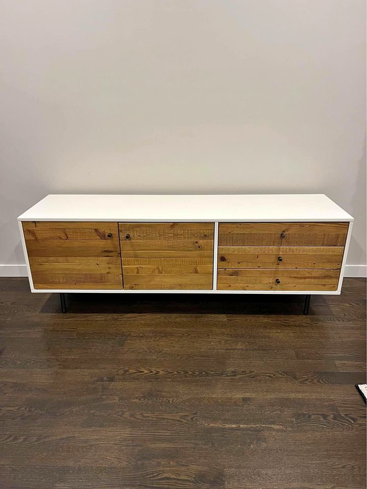 West elm reclaimed wood & lacquer media console 70” roomii™