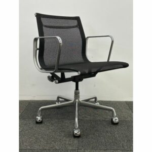 Herman Miller/ Group Chair Modern Mesh Office Chair